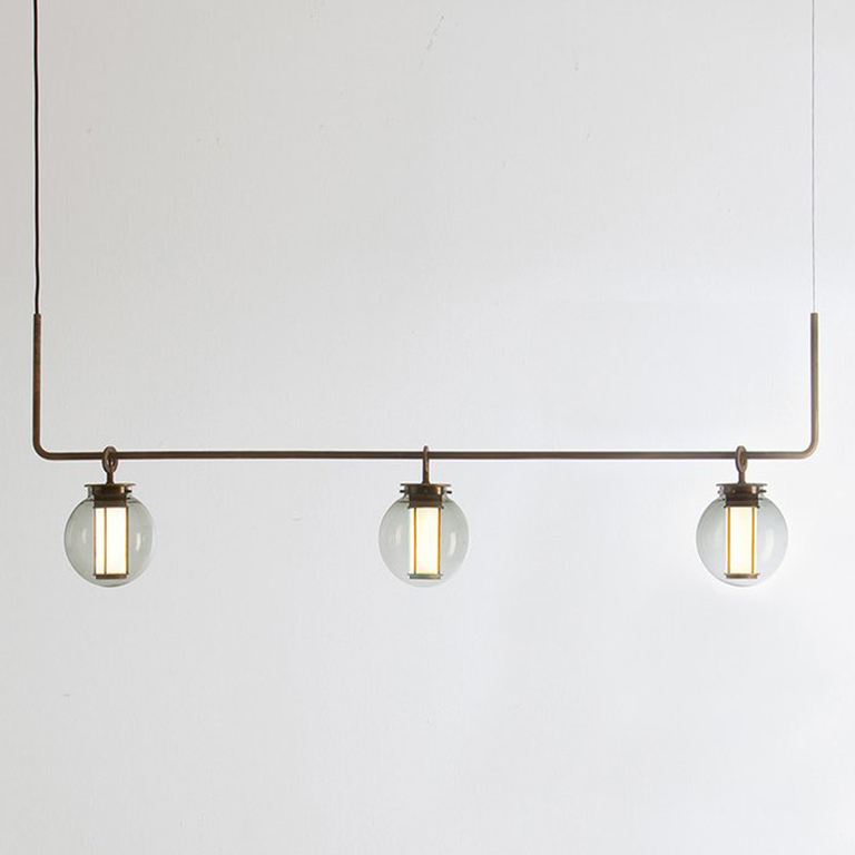 BAI T CHANDELIER III PARACHILNA