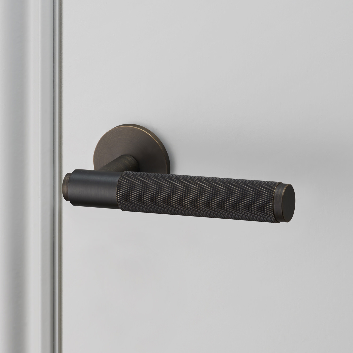 DOOR LEVER BUSTER + PUNCH