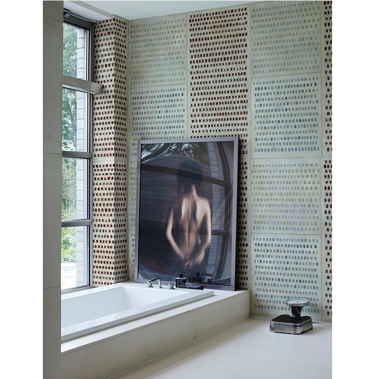CHANGING DOTS WALL&DECO