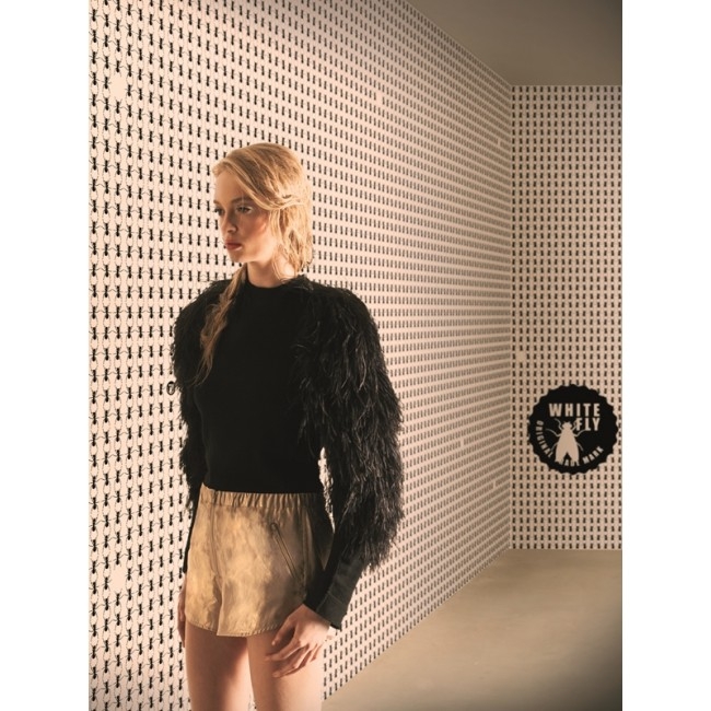 WHITE FLY TAPETA WALL&DECO