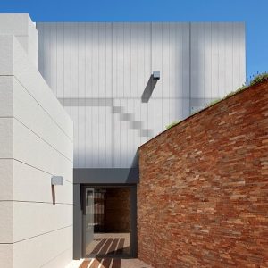 WHITE LIE TAPETA WALL&DECO