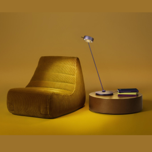 Lampa biurkowa Sento lettura viola profondo  – colors by OCCHIO